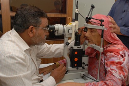 How is retinal defects are treated?